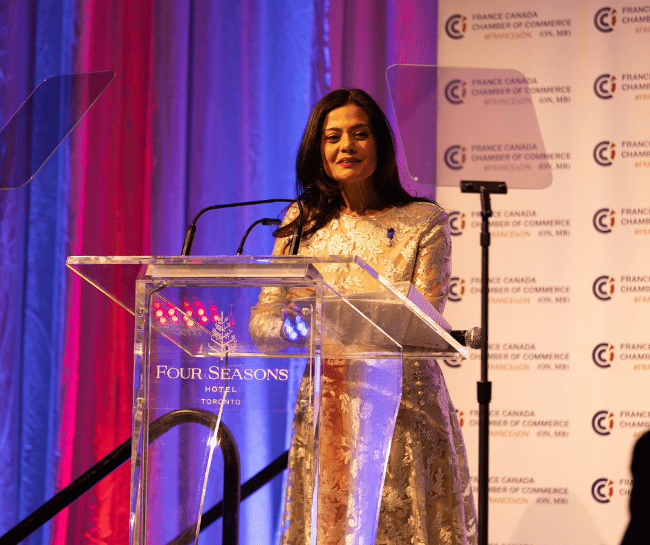 Riva Walia - Directrice de la FCCCO lors de la remise des prix de la meilleure présence française