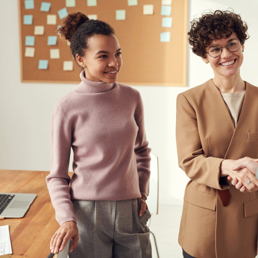 pexels-fauxels-3184301